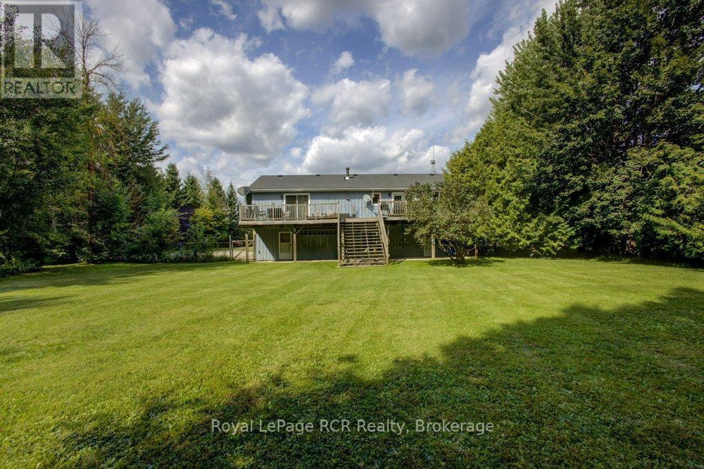 












7287 WELLINGTON RD 109

,
Mapleton,




Ontario
N0G2K0


