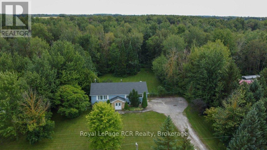 












7287 WELLINGTON RD 109

,
Mapleton,




Ontario
N0G2K0

