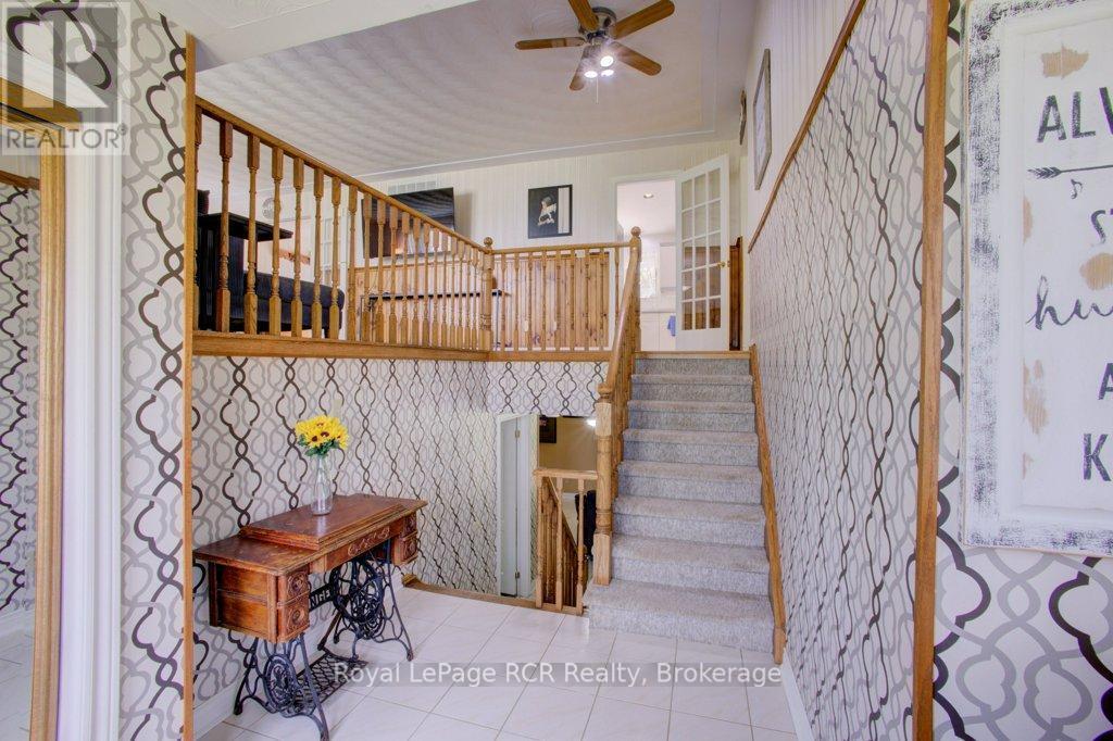 












7287 WELLINGTON RD 109

,
Mapleton,




Ontario
N0G2K0

