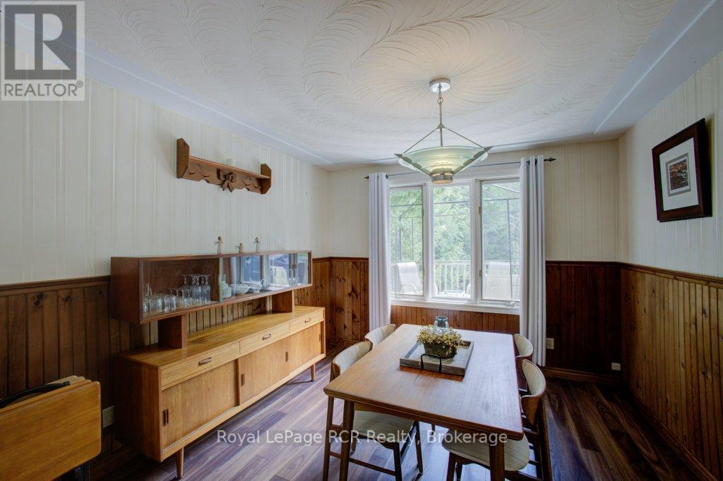 












7287 WELLINGTON RD 109

,
Mapleton,




Ontario
N0G2K0

