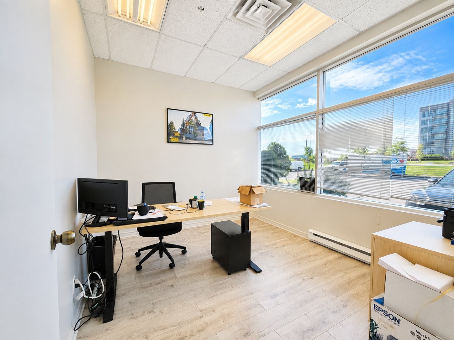 









3220


Av. Jacques-Bureau

,
Laval (Chomedey),




QC
H7P0A9

