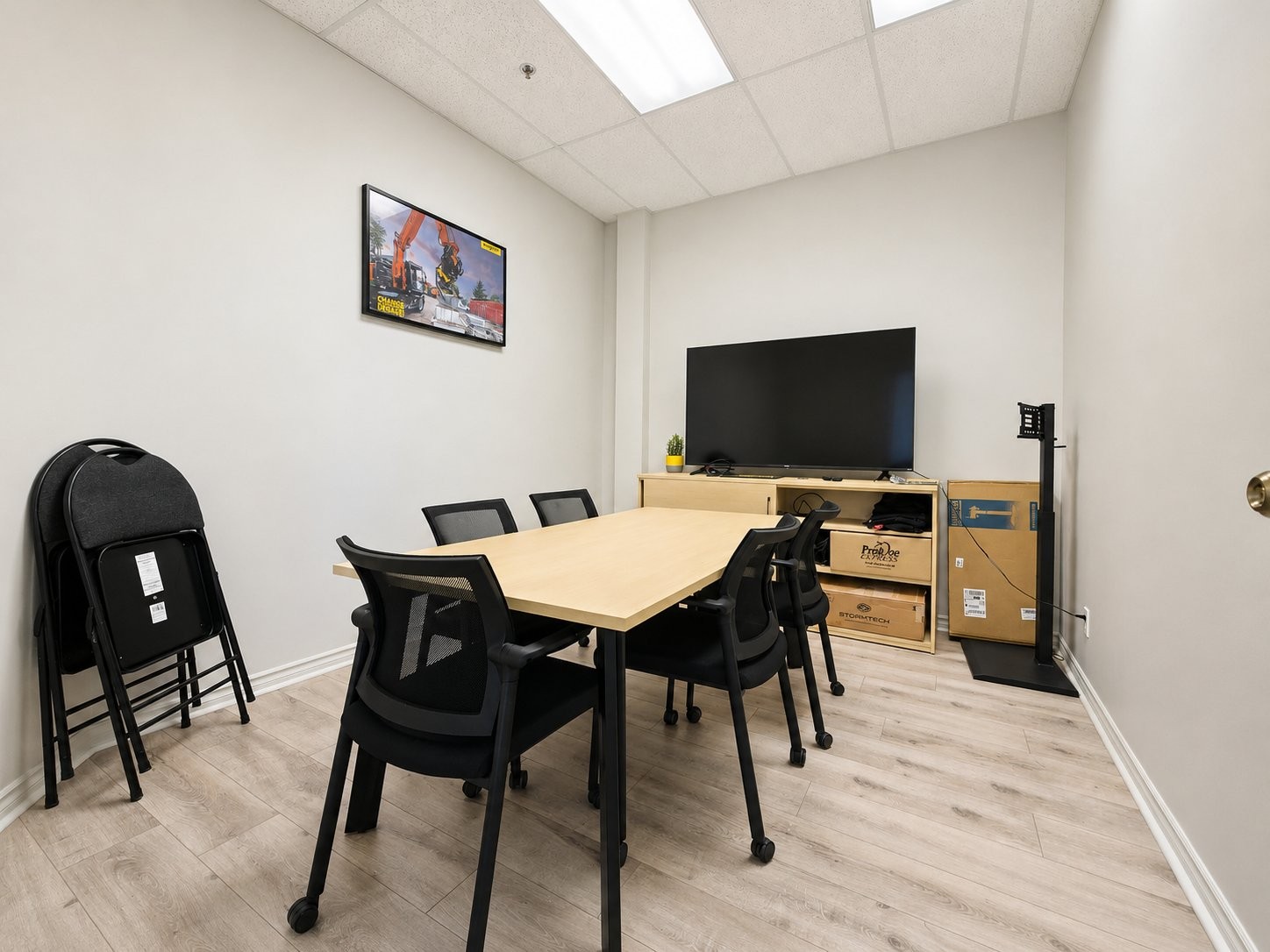 









3220


Av. Jacques-Bureau

,
Laval (Chomedey),




QC
H7P0A9

