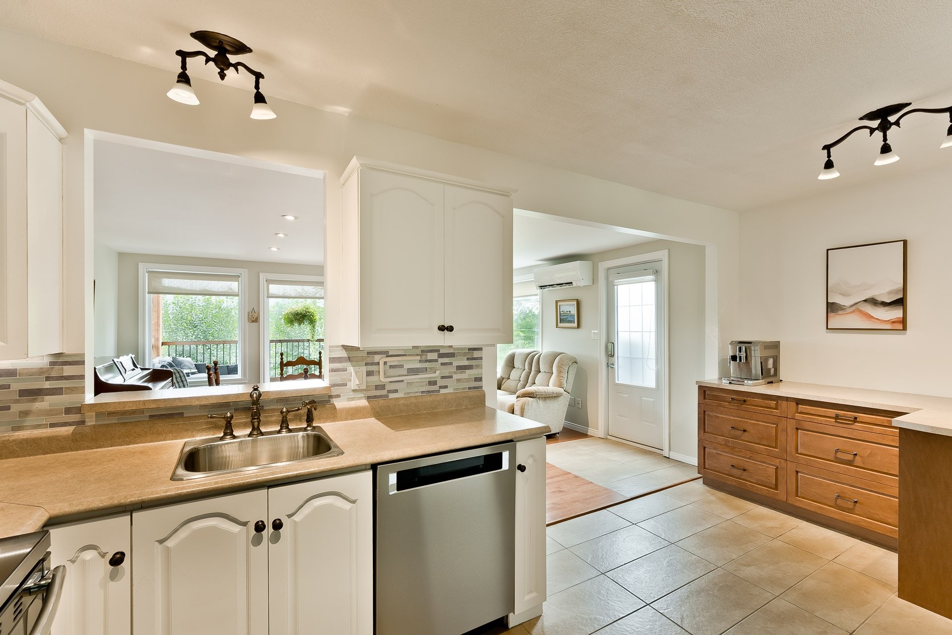 









1150


Rue Blanchard

,
Sherbrooke (Fleurimont),




QC
J1G2Z9

