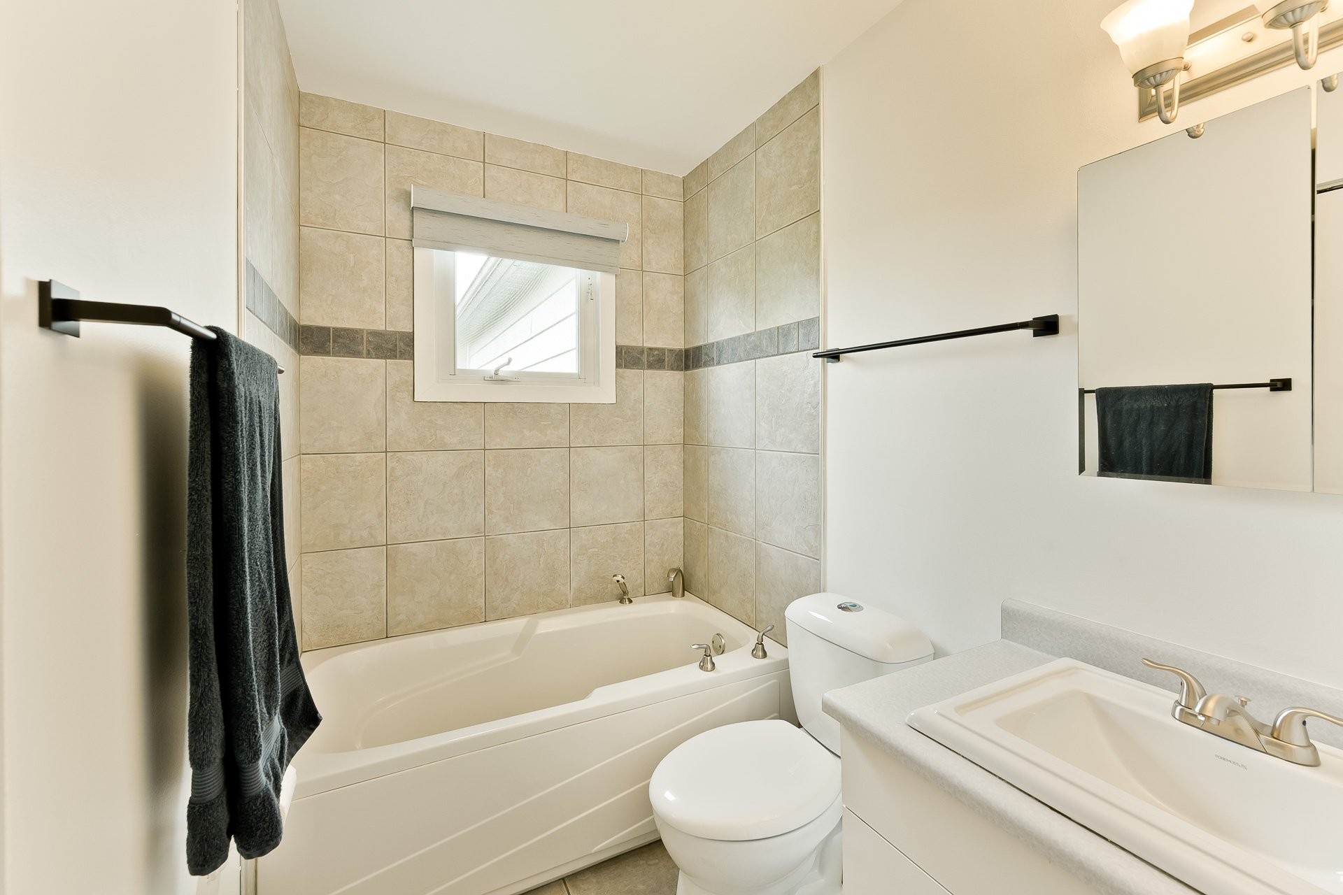 









1150


Rue Blanchard

,
Sherbrooke (Fleurimont),




QC
J1G2Z9


