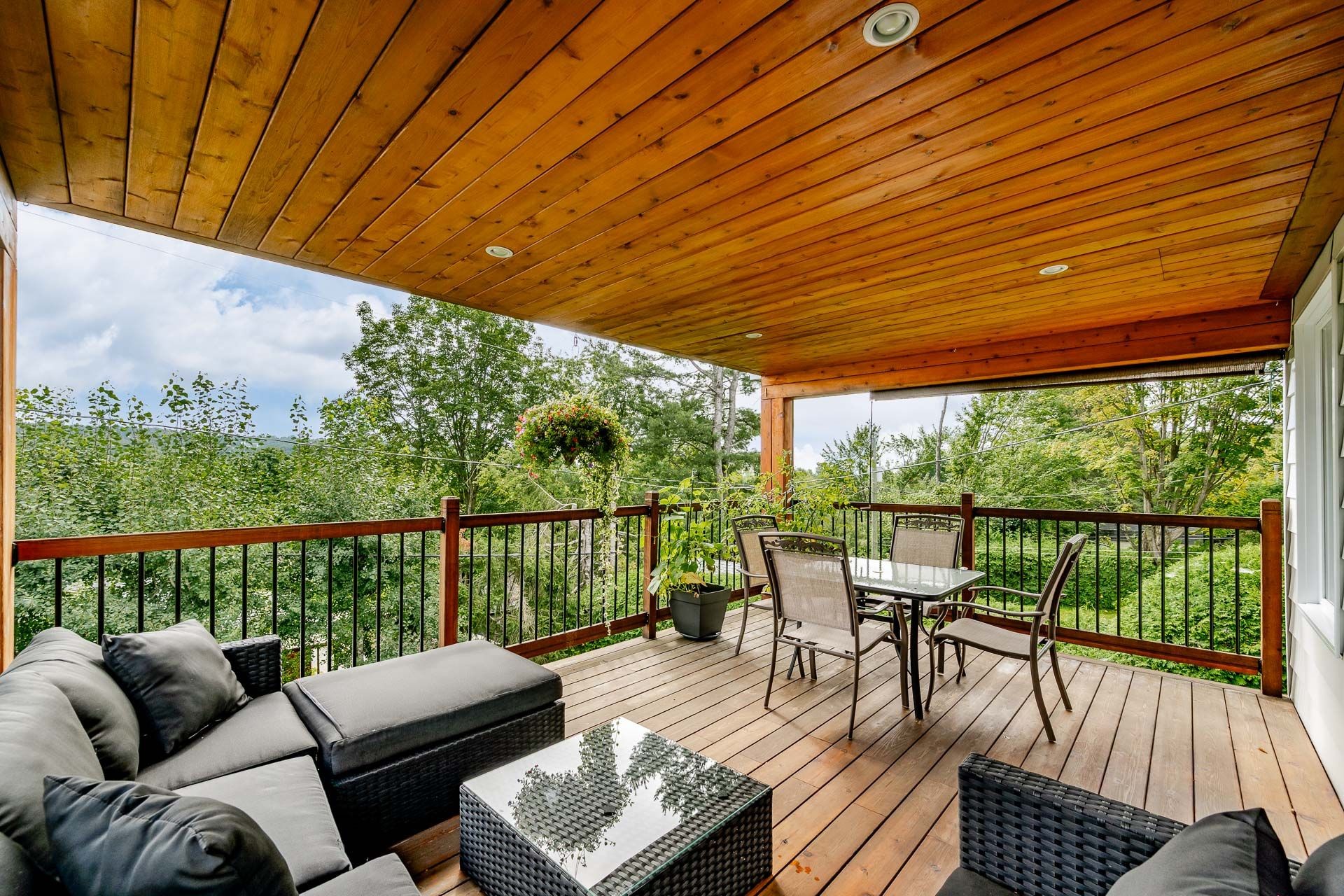









1150


Rue Blanchard

,
Sherbrooke (Fleurimont),




QC
J1G2Z9

