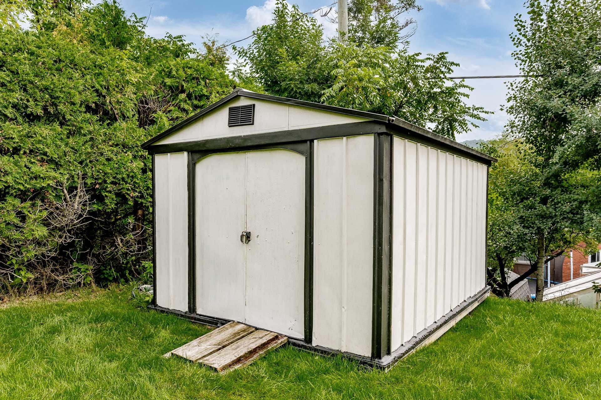 









1150


Rue Blanchard

,
Sherbrooke (Fleurimont),




QC
J1G2Z9

