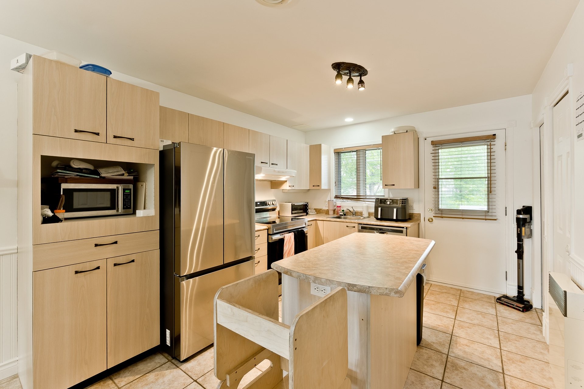 









980


Rue Lionel-Racine

,
Sherbrooke (Les Nations),




QC
J1J4L8

