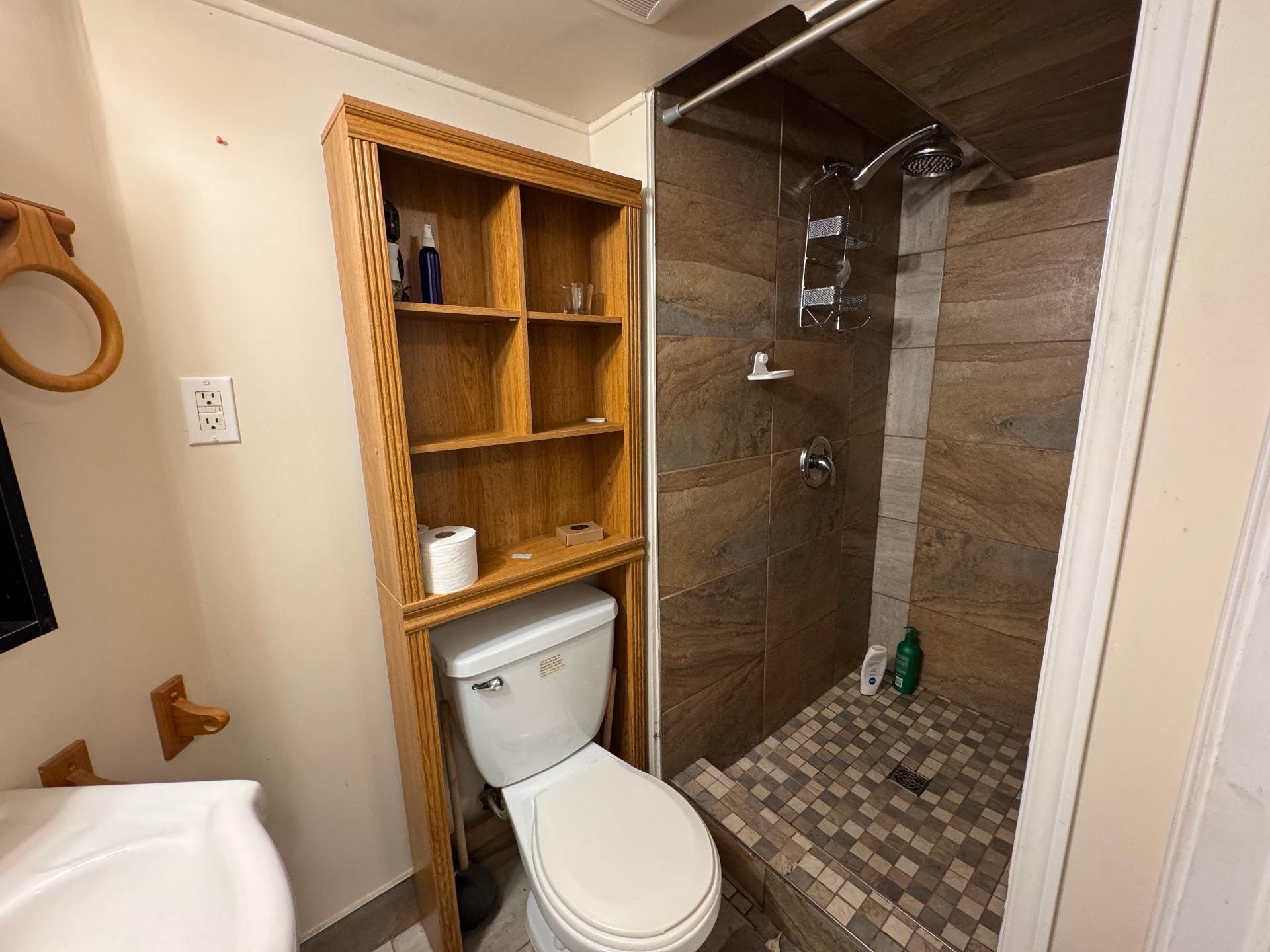 









39


Rue Gamelin

, B,
Gatineau (Hull),




QC
J8Y1V5

