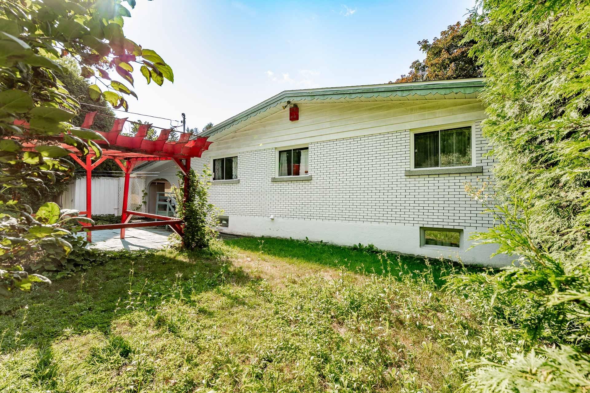 









2275


Rue de Rouville

,
Sherbrooke (Les Nations),




QC
J1J1X7

