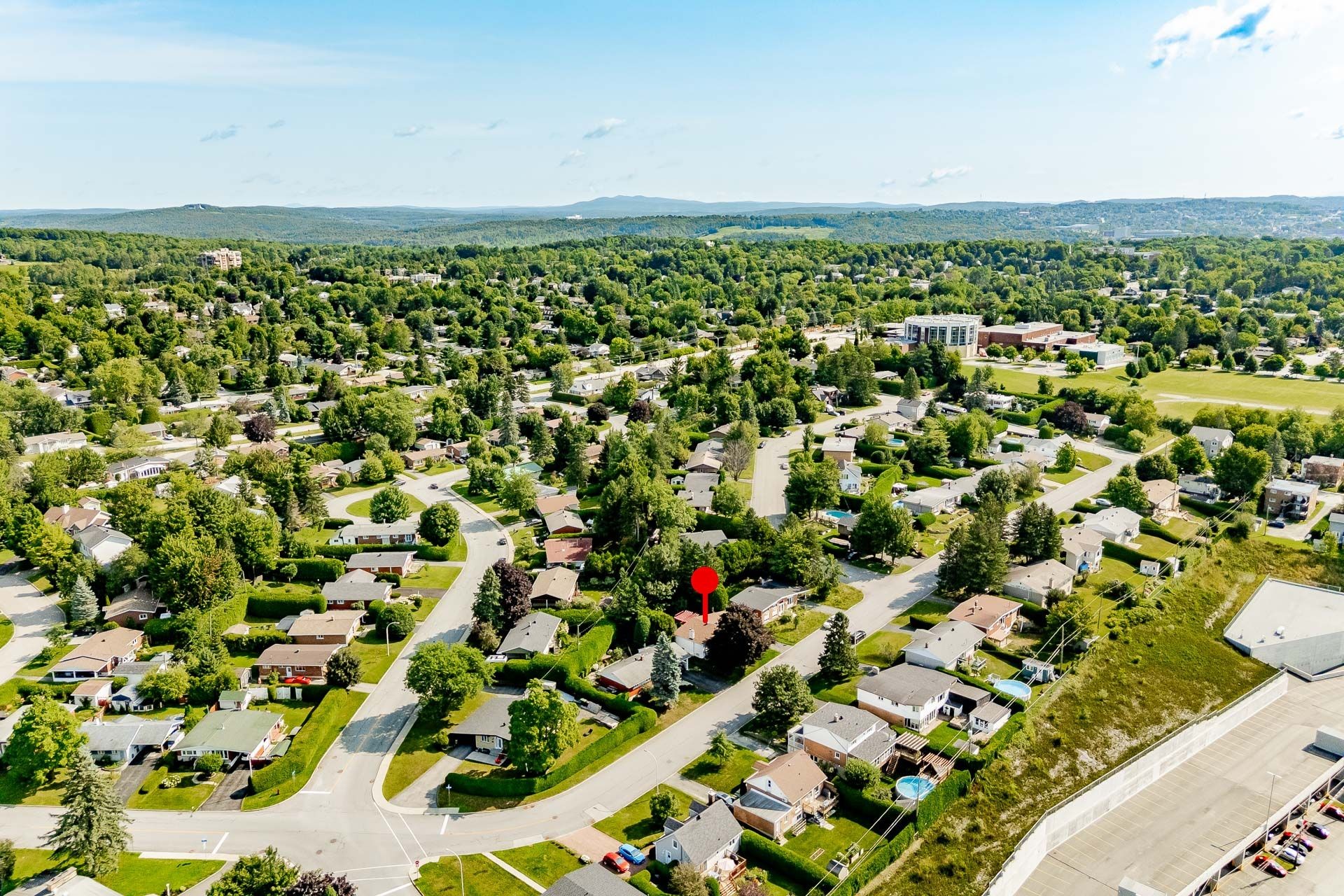 









2275


Rue de Rouville

,
Sherbrooke (Les Nations),




QC
J1J1X7

