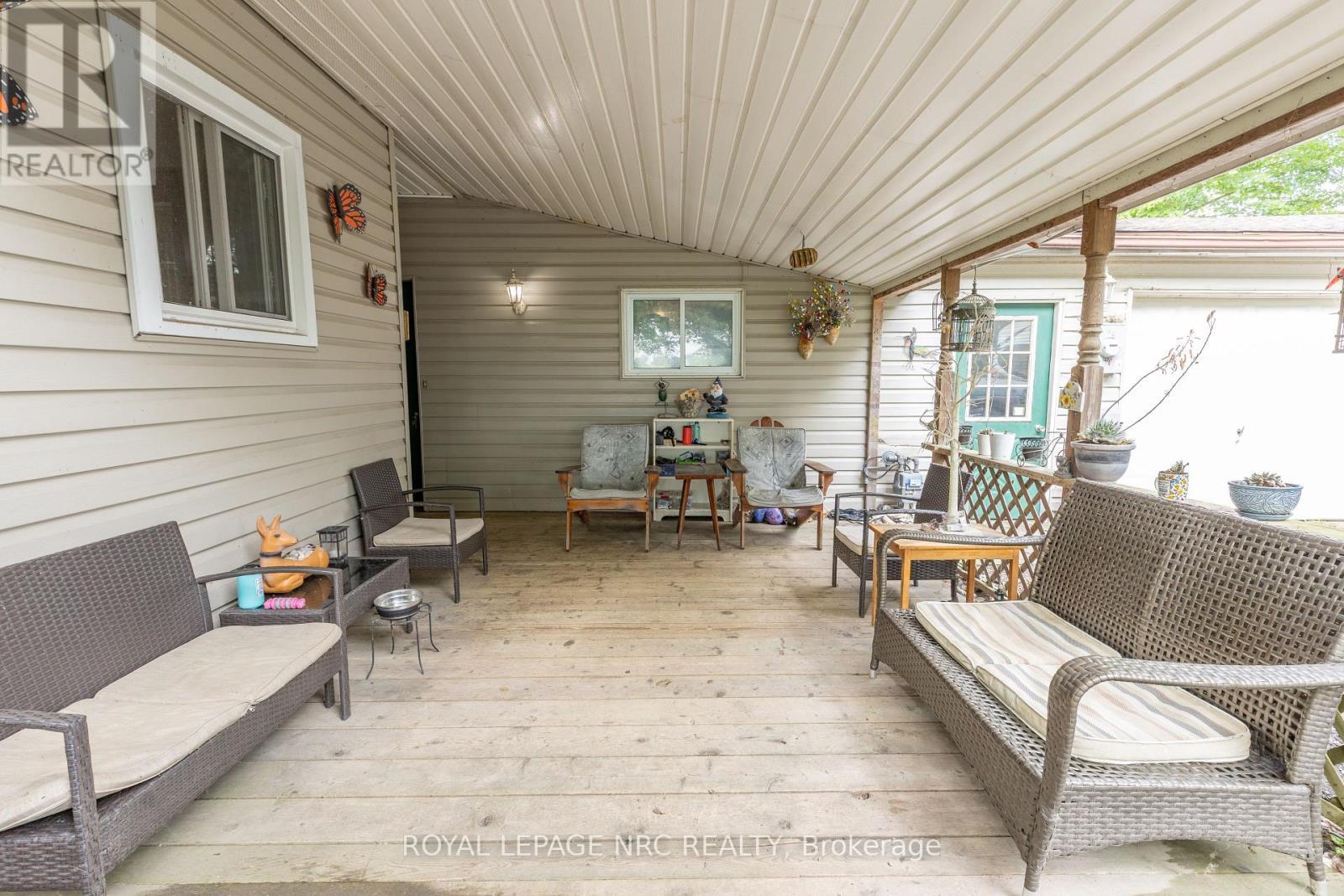 












11284 GOLF COURSE ROAD

,
Wainfleet (Marshville/Winger),




Ontario
L3K5V4

