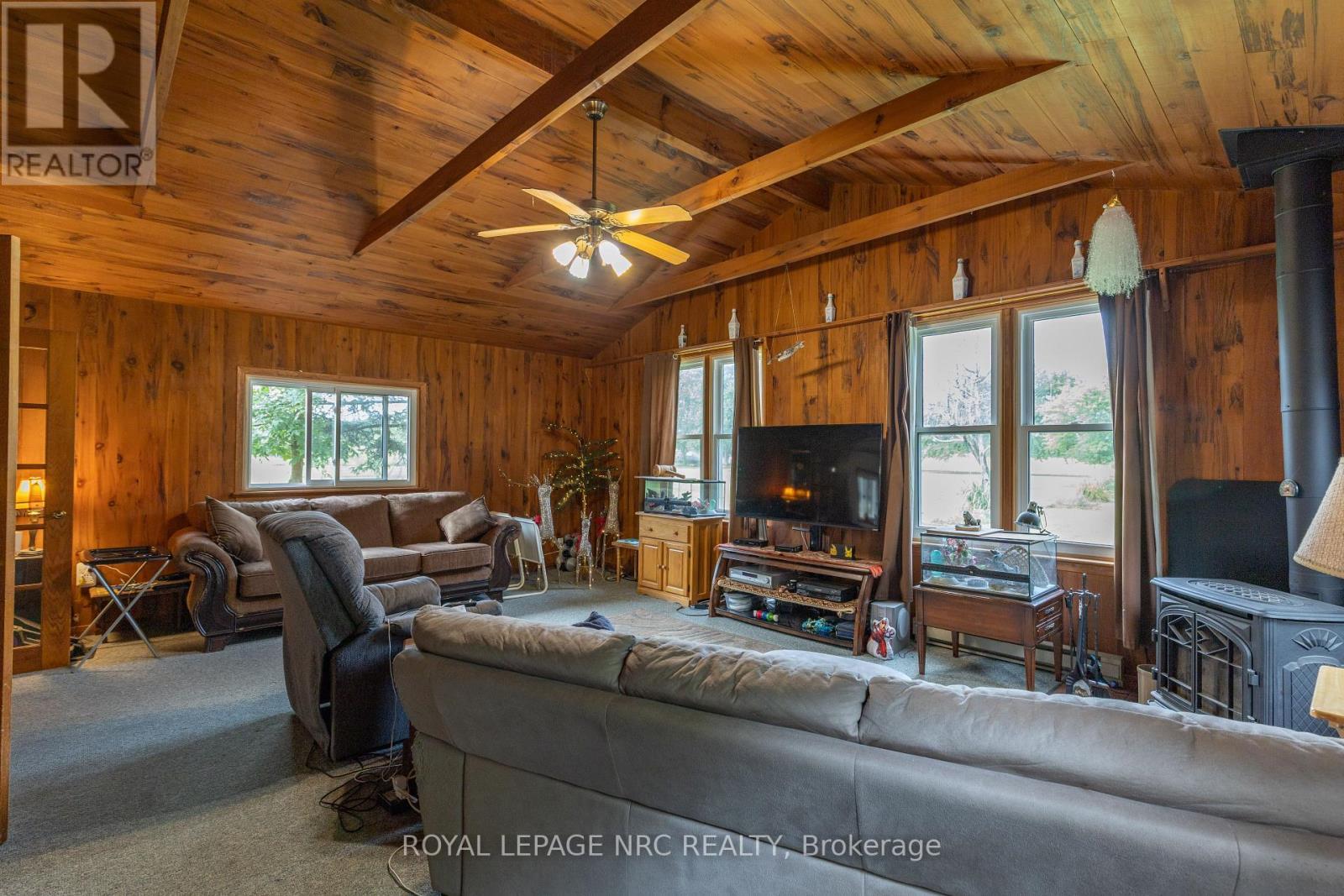 












11284 GOLF COURSE ROAD

,
Wainfleet (Marshville/Winger),




Ontario
L3K5V4

