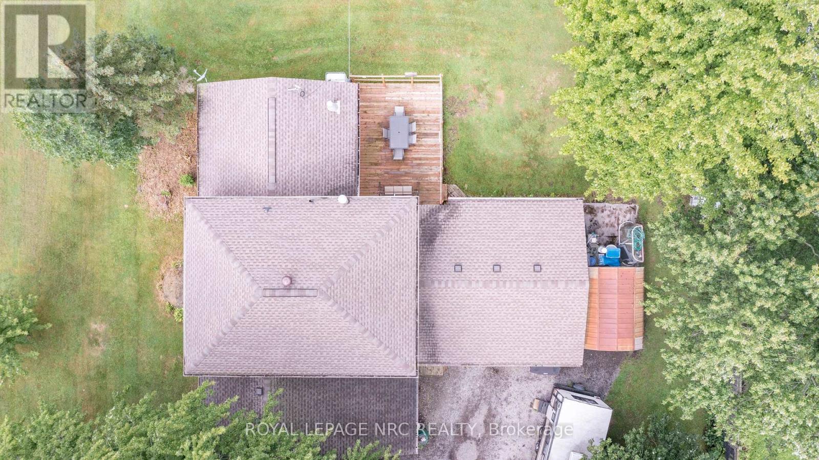 












11284 GOLF COURSE ROAD

,
Wainfleet (Marshville/Winger),




Ontario
L3K5V4

