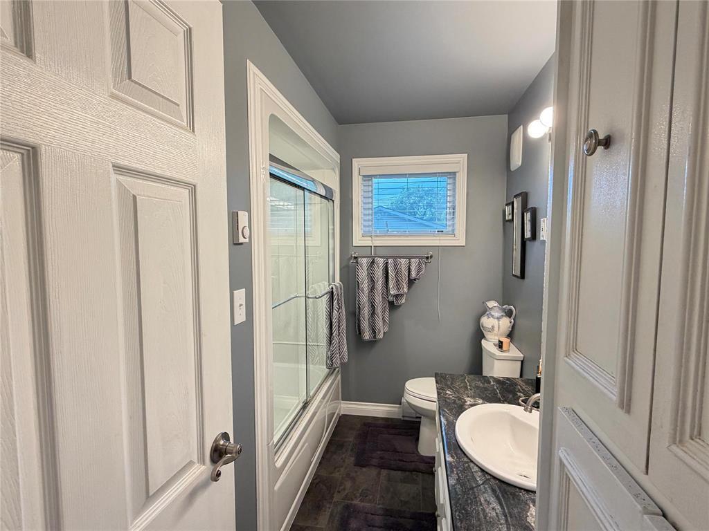 












545 3RD Avenue

,
Rivers,




Manitoba
R0K1X0

