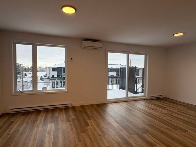 









130


Place Marc-Favreau

, 301,
Cowansville,




QC
J2K0Z9

