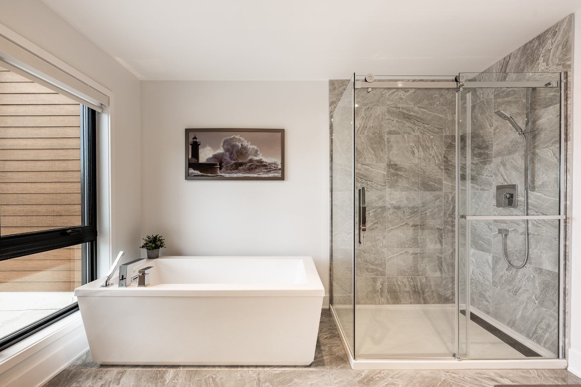









345Z


Rue Narbonne

,
Sainte-Julie,




QC
J3E0E9

