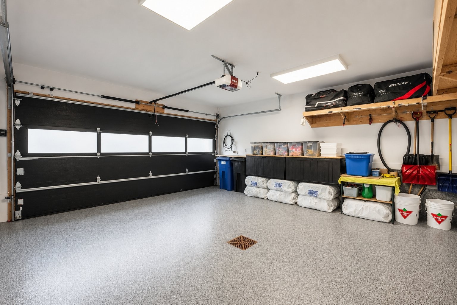 









345Z


Rue Narbonne

,
Sainte-Julie,




QC
J3E0E9

