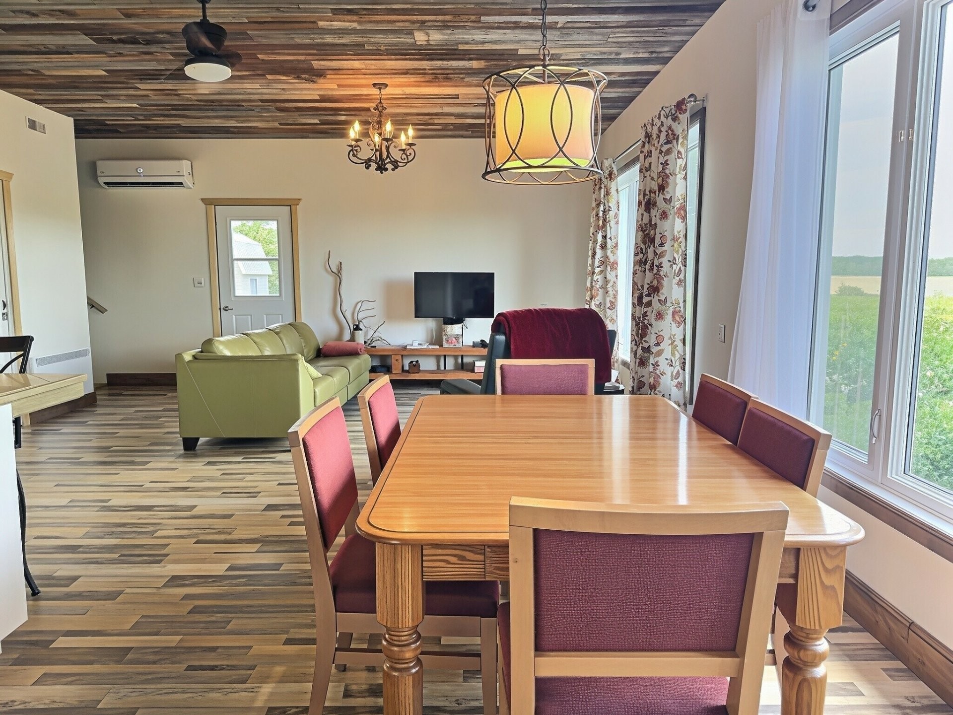 









1046


Ch. de la Carrière-à-Chaux

,
Duhamel-Ouest,




QC
J0Z1G4

