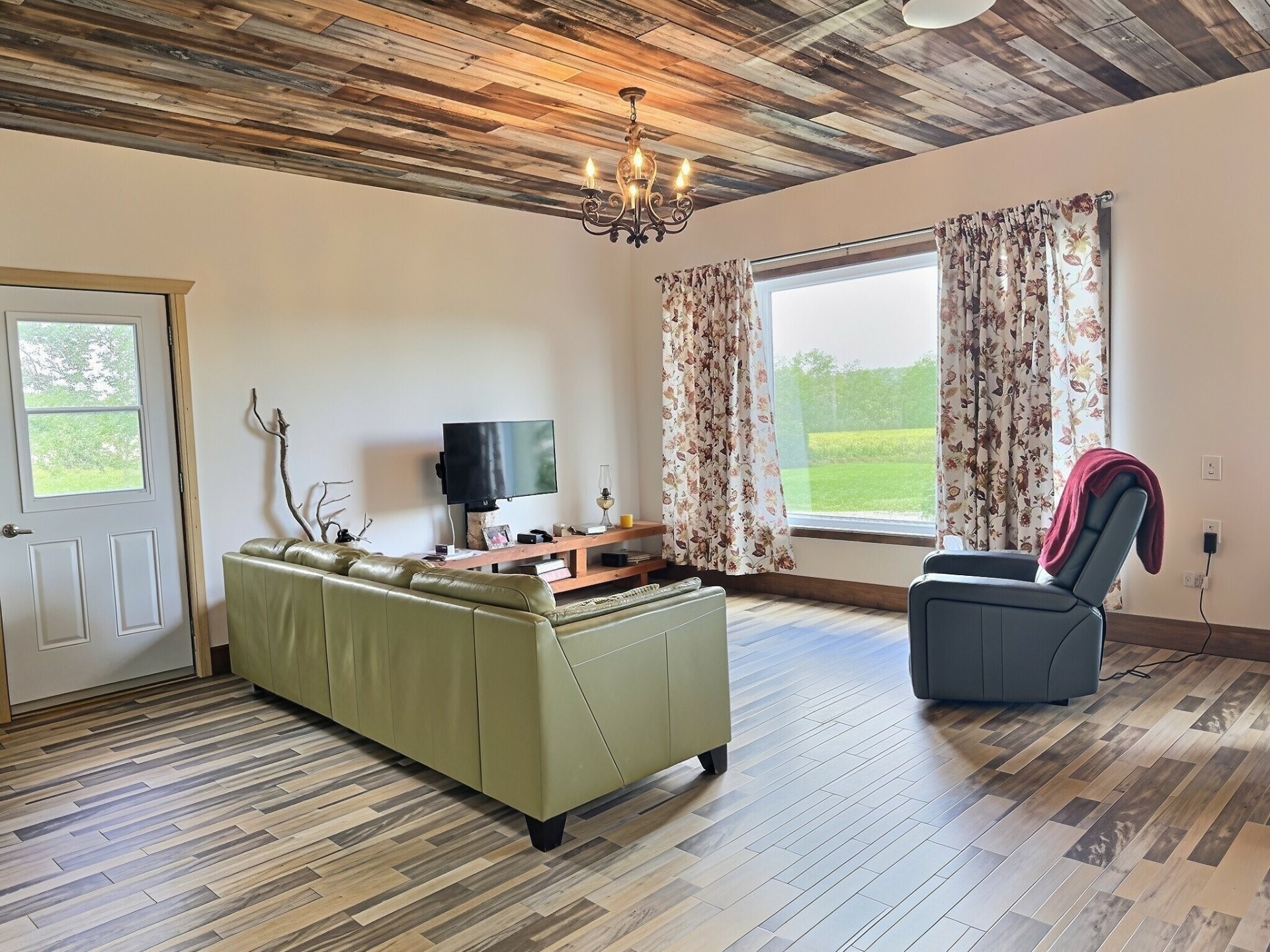 









1046


Ch. de la Carrière-à-Chaux

,
Duhamel-Ouest,




QC
J0Z1G4

