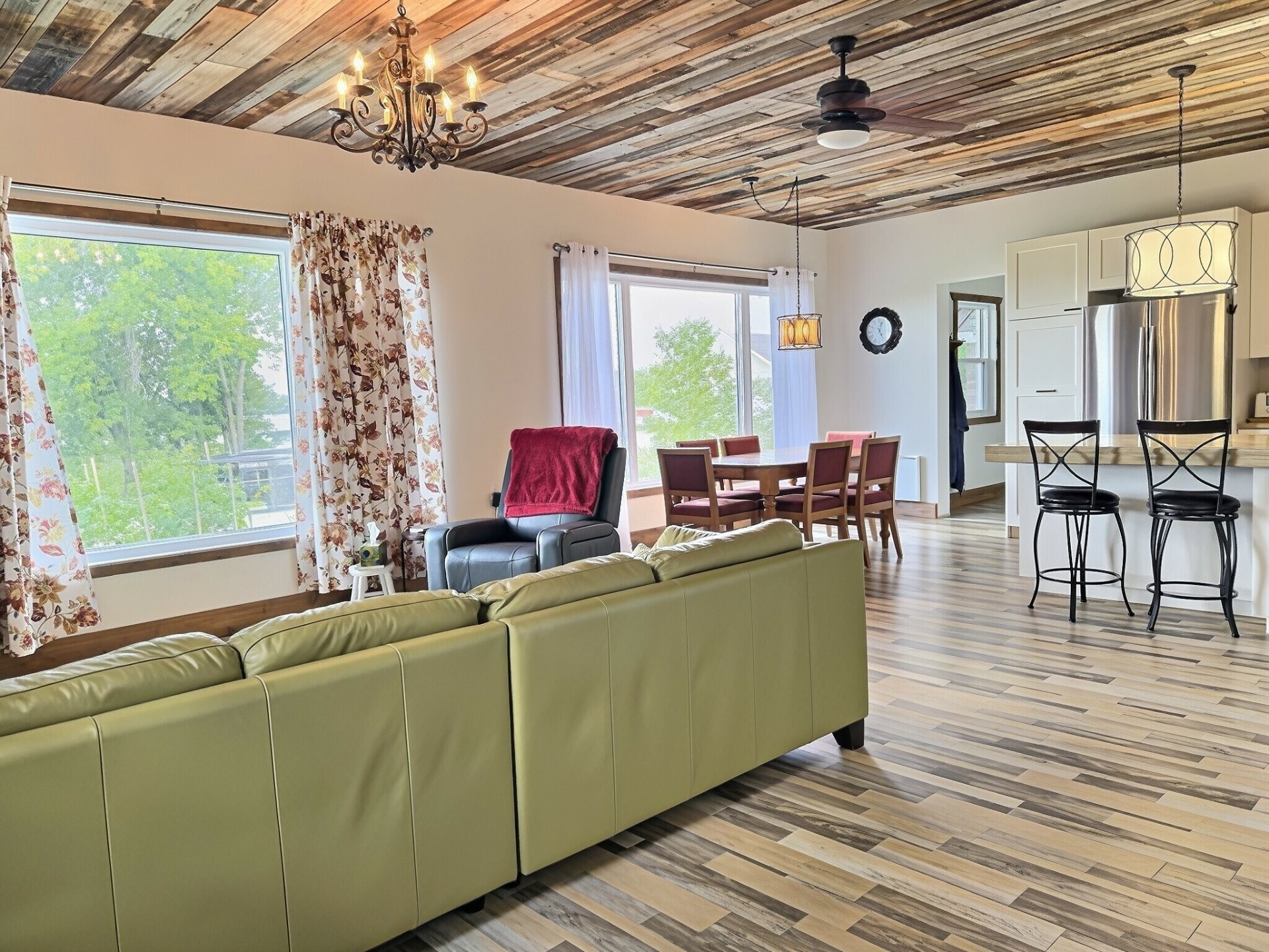 









1046


Ch. de la Carrière-à-Chaux

,
Duhamel-Ouest,




QC
J0Z1G4

