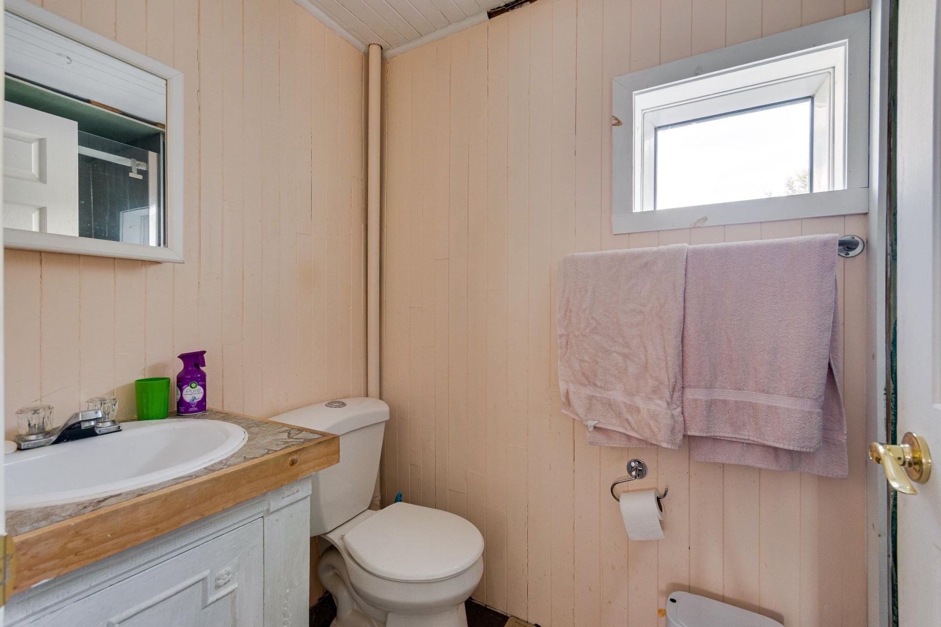 









105


Rue Principale

,
Ripon,




QC
J0V1V0

