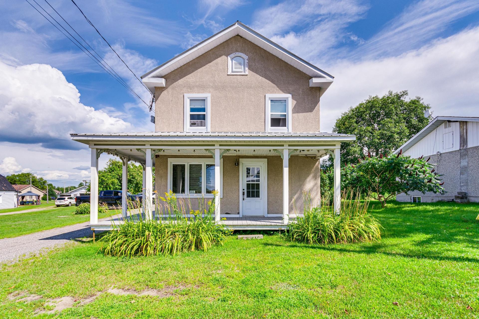 









105


Rue Principale

,
Ripon,




QC
J0V1V0

