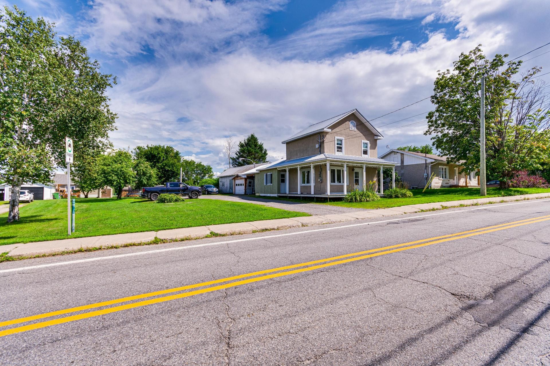 









105


Rue Principale

,
Ripon,




QC
J0V1V0

