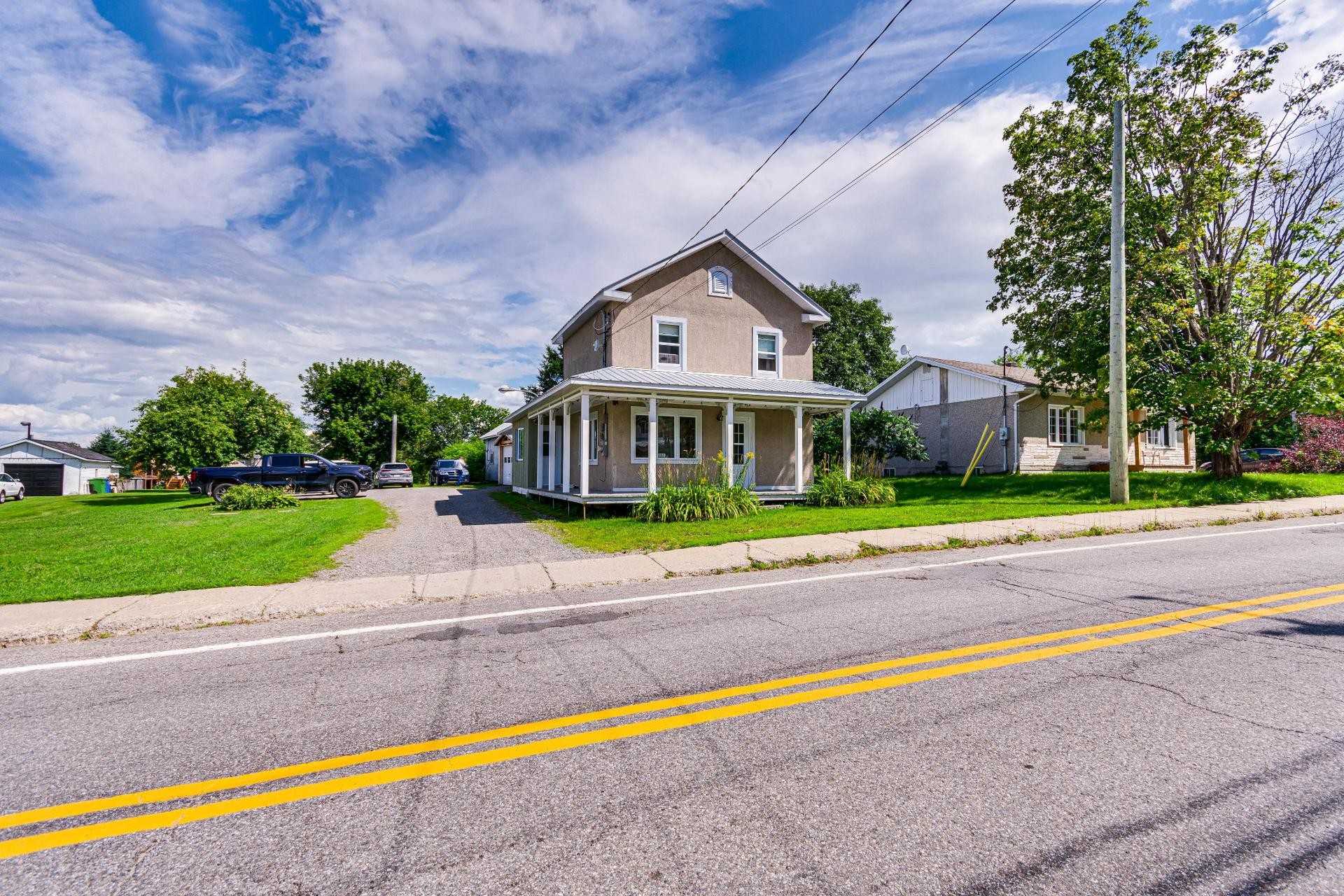









105


Rue Principale

,
Ripon,




QC
J0V1V0

