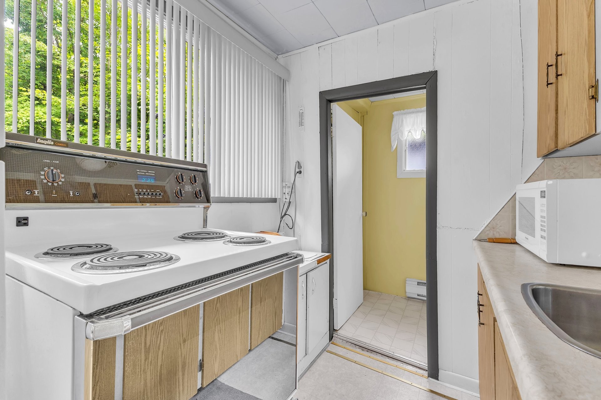 









48


Ch. du Lac-Achigan

,
Val-des-Monts,




QC
J8N1C5


