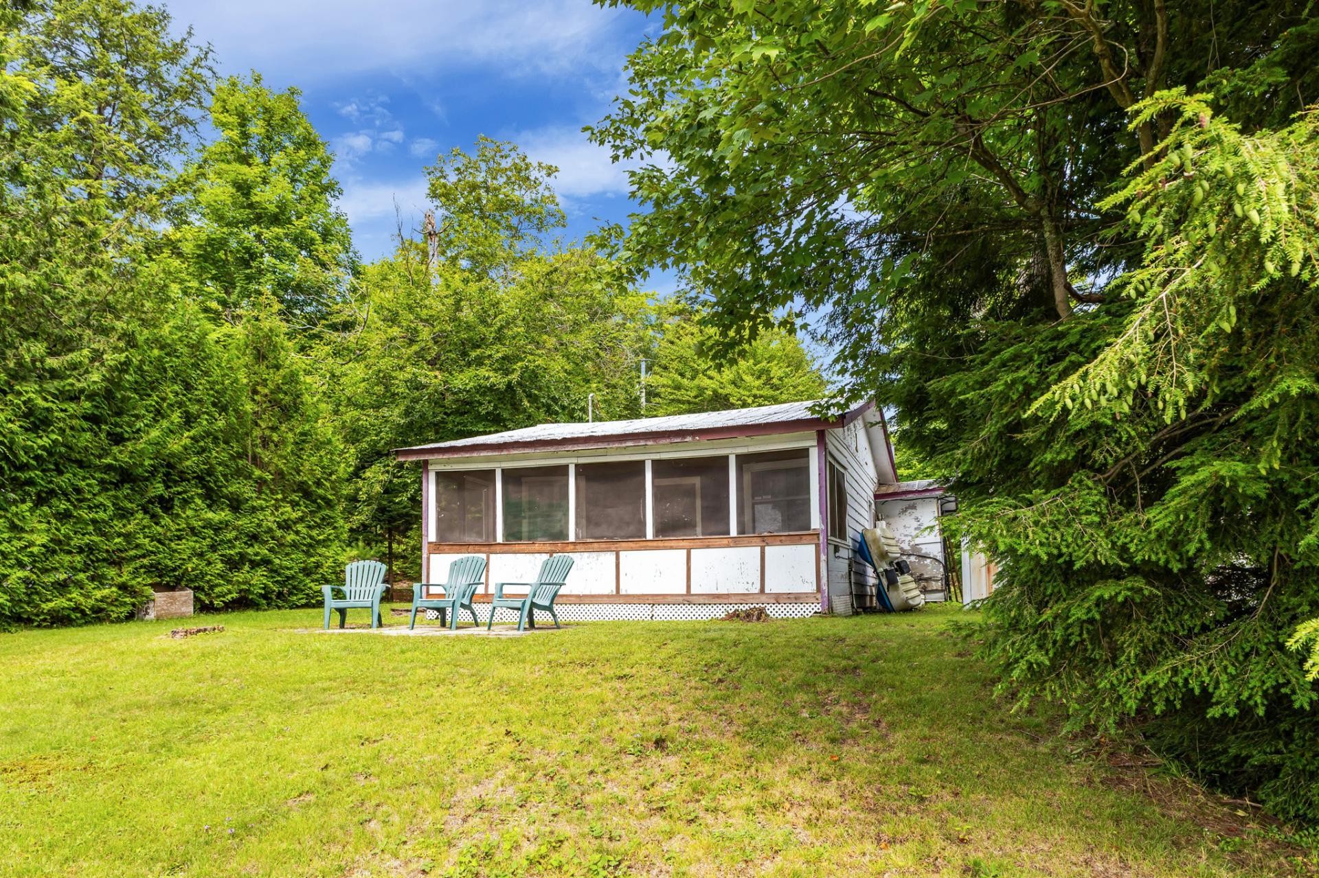 









48


Ch. du Lac-Achigan

,
Val-des-Monts,




QC
J8N1C5

