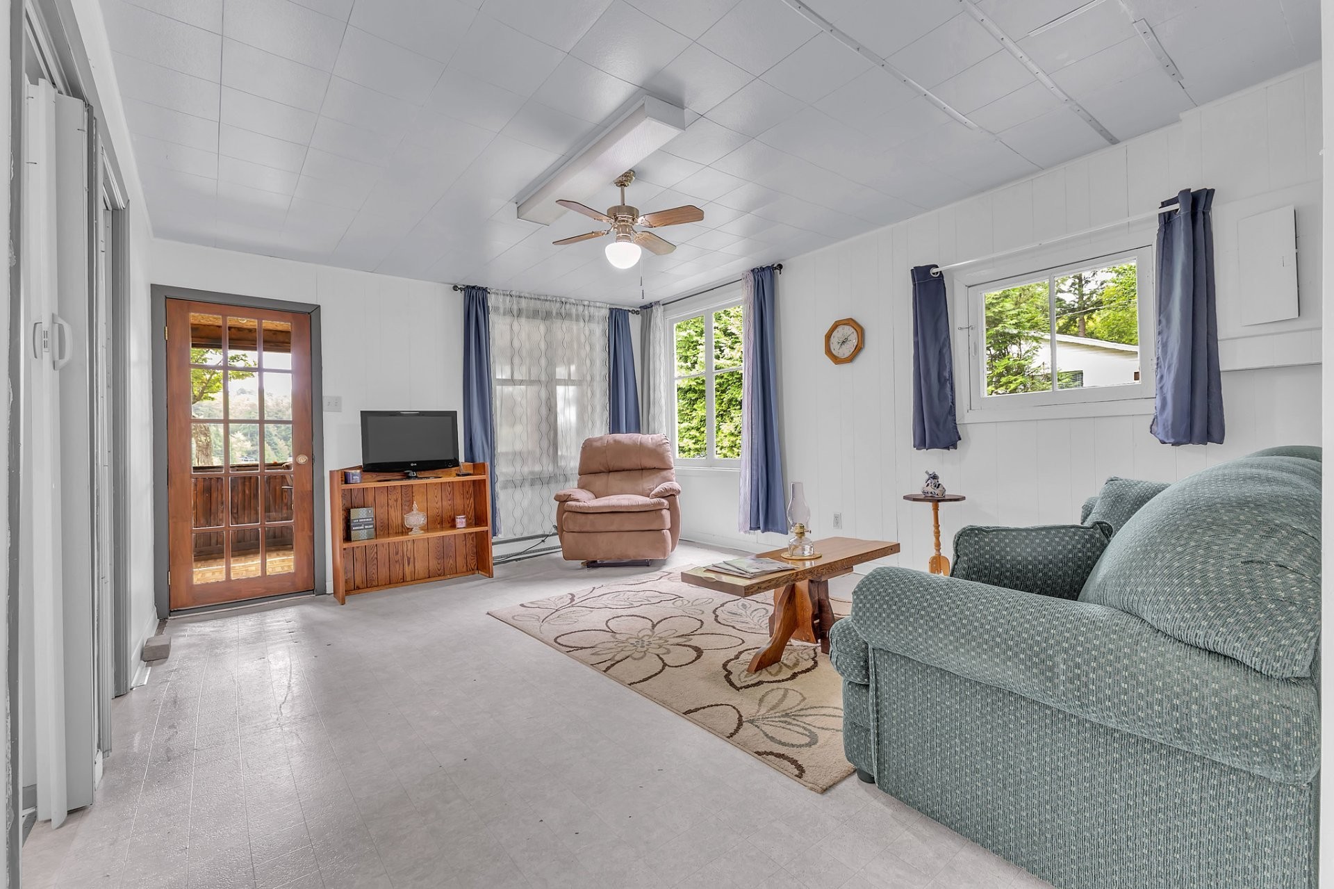 









48


Ch. du Lac-Achigan

,
Val-des-Monts,




QC
J8N1C5

