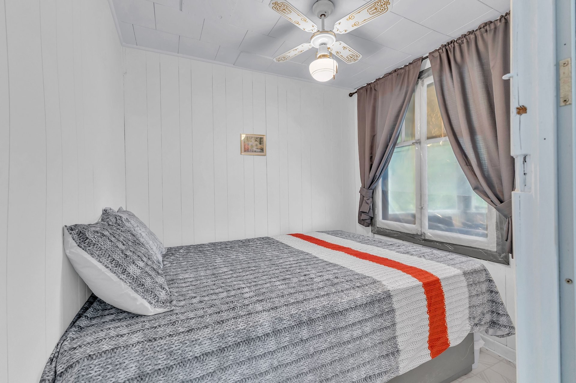 









48


Ch. du Lac-Achigan

,
Val-des-Monts,




QC
J8N1C5

