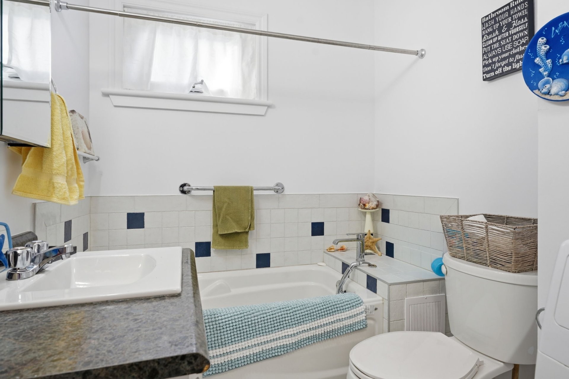 









2


Rue Henri-Gauthier

,
Gatineau (Hull),




QC
J8X1A8

