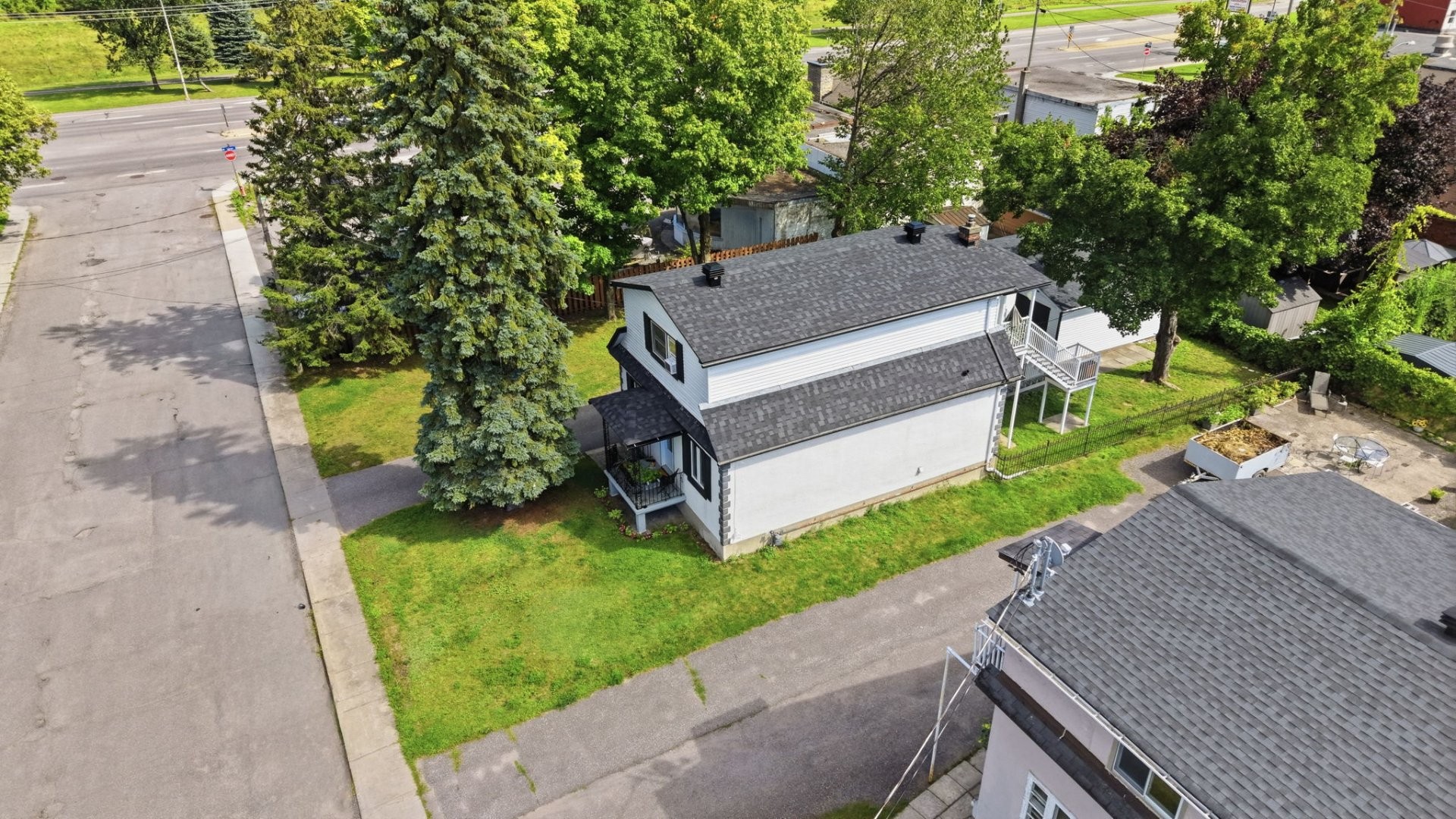 









2


Rue Henri-Gauthier

,
Gatineau (Hull),




QC
J8X1A8

