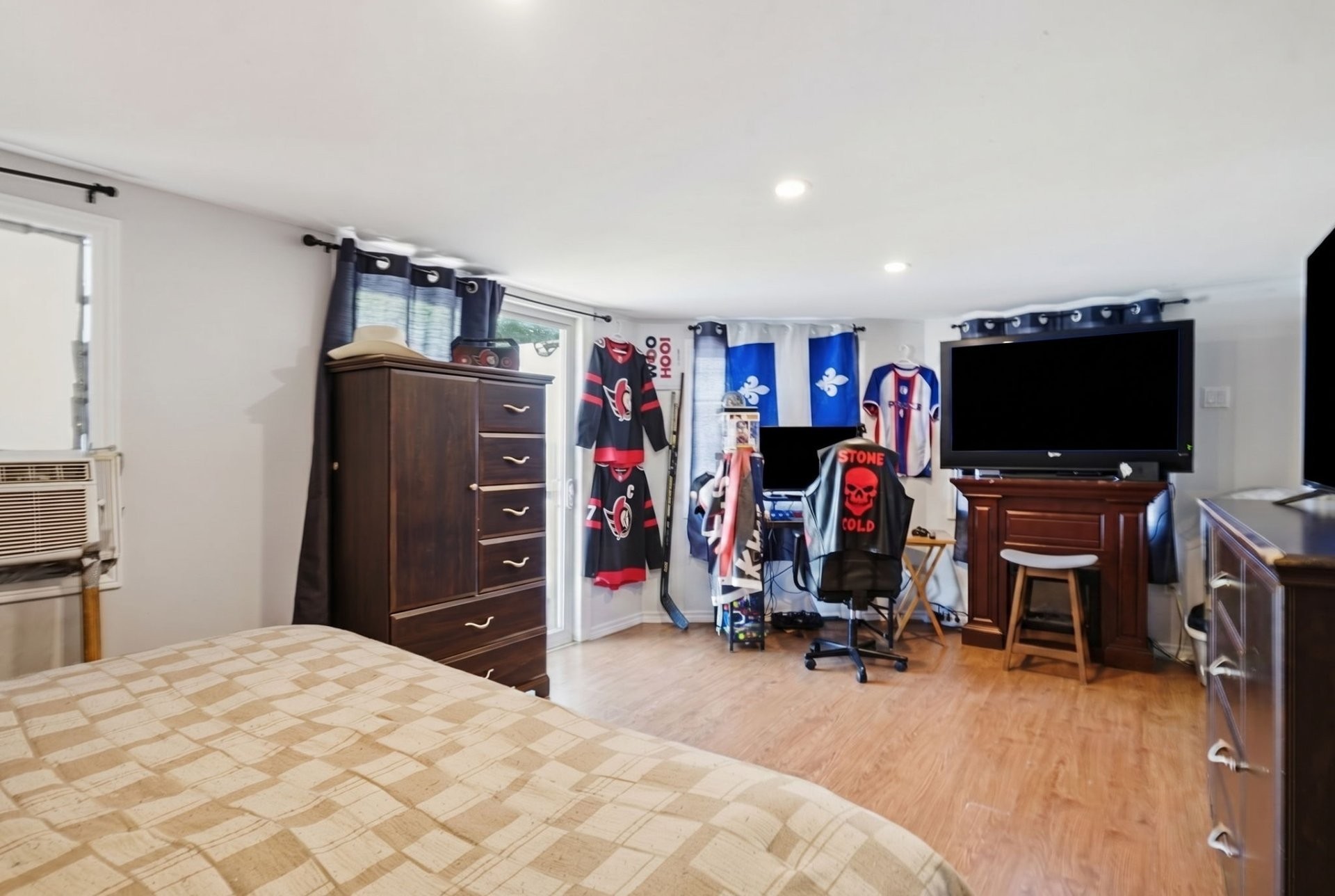 









394


Rue Brébeuf

,
Gatineau (Gatineau),




QC
J8P5W1

