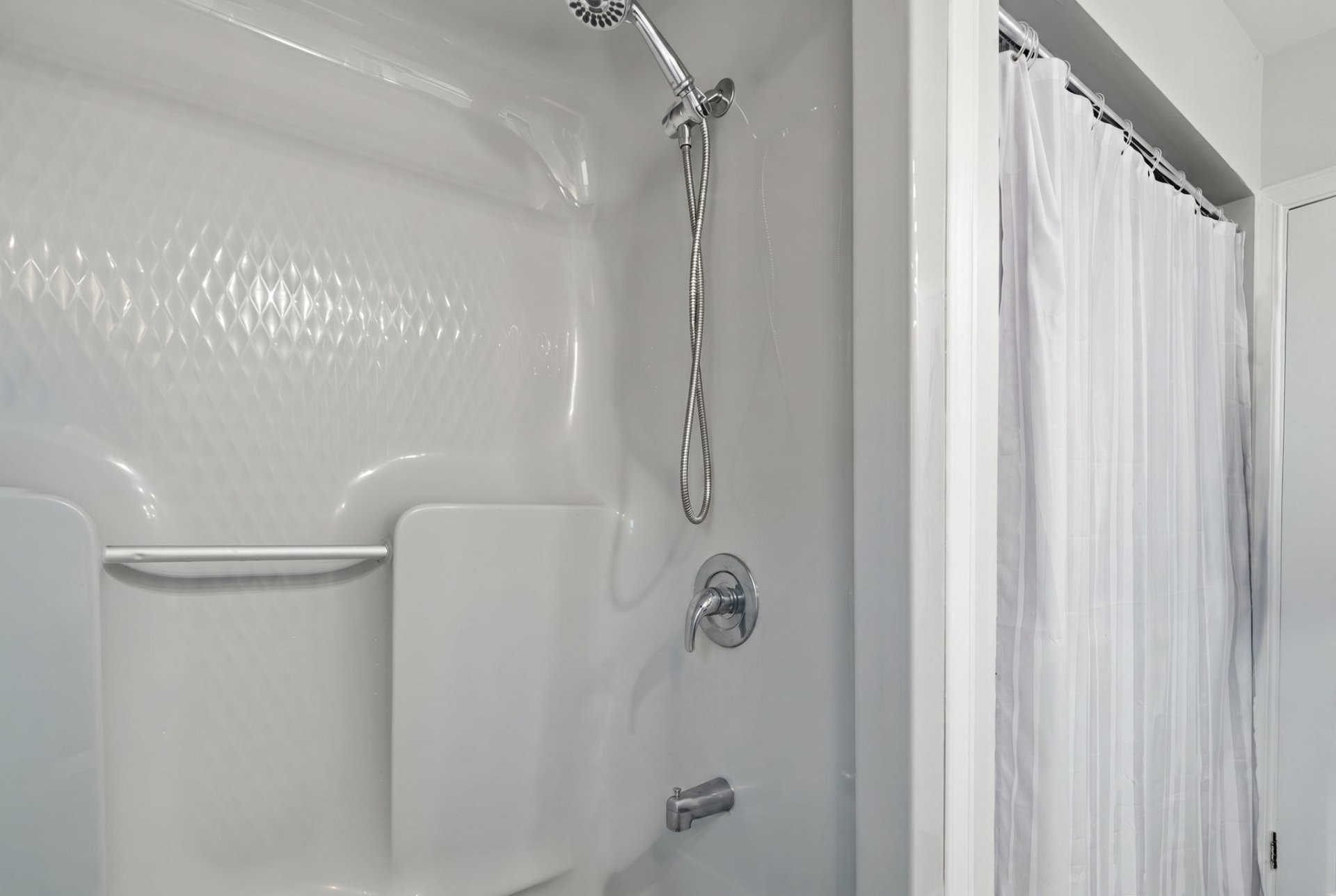 









394


Rue Brébeuf

,
Gatineau (Gatineau),




QC
J8P5W1

