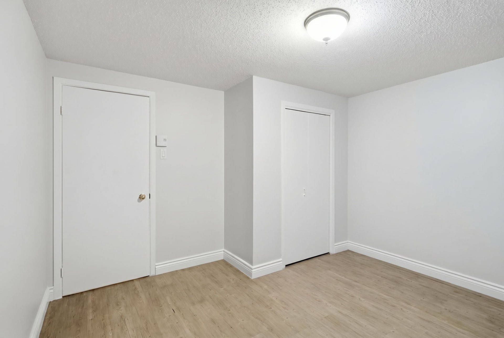 









394


Rue Brébeuf

,
Gatineau (Gatineau),




QC
J8P5W1

