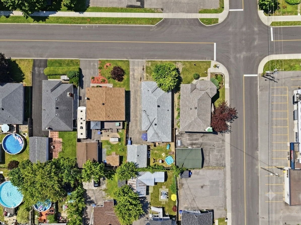 









394


Rue Brébeuf

,
Gatineau (Gatineau),




QC
J8P5W1

