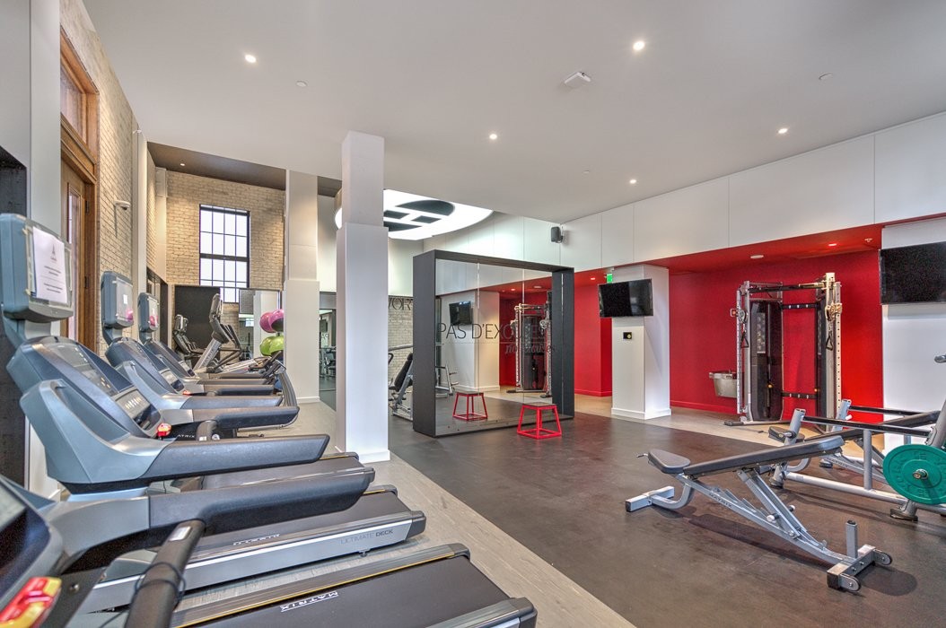 









1188


Rue St-Antoine O.

, 3111,
Montréal (Ville-Marie),




QC
H3C1B4

