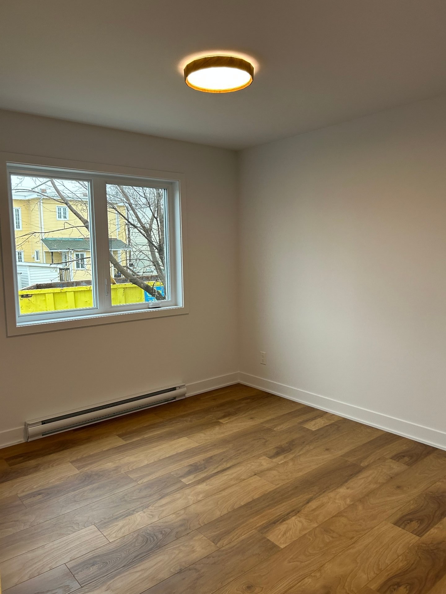 









57


Rue Joron

, 4,
Salaberry-de-Valleyfield,




QC
J6S3M2

