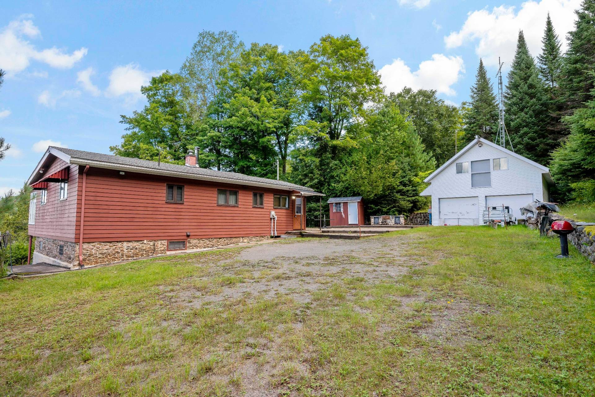 









188


Ch. White

,
Harrington,




QC
J8G2T3

