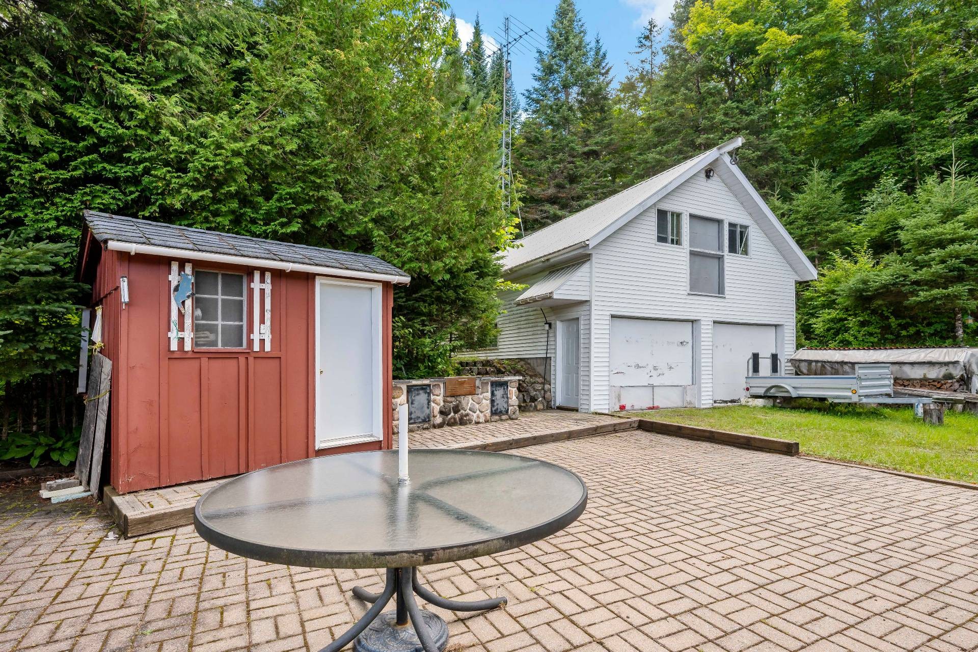 









188


Ch. White

,
Harrington,




QC
J8G2T3


