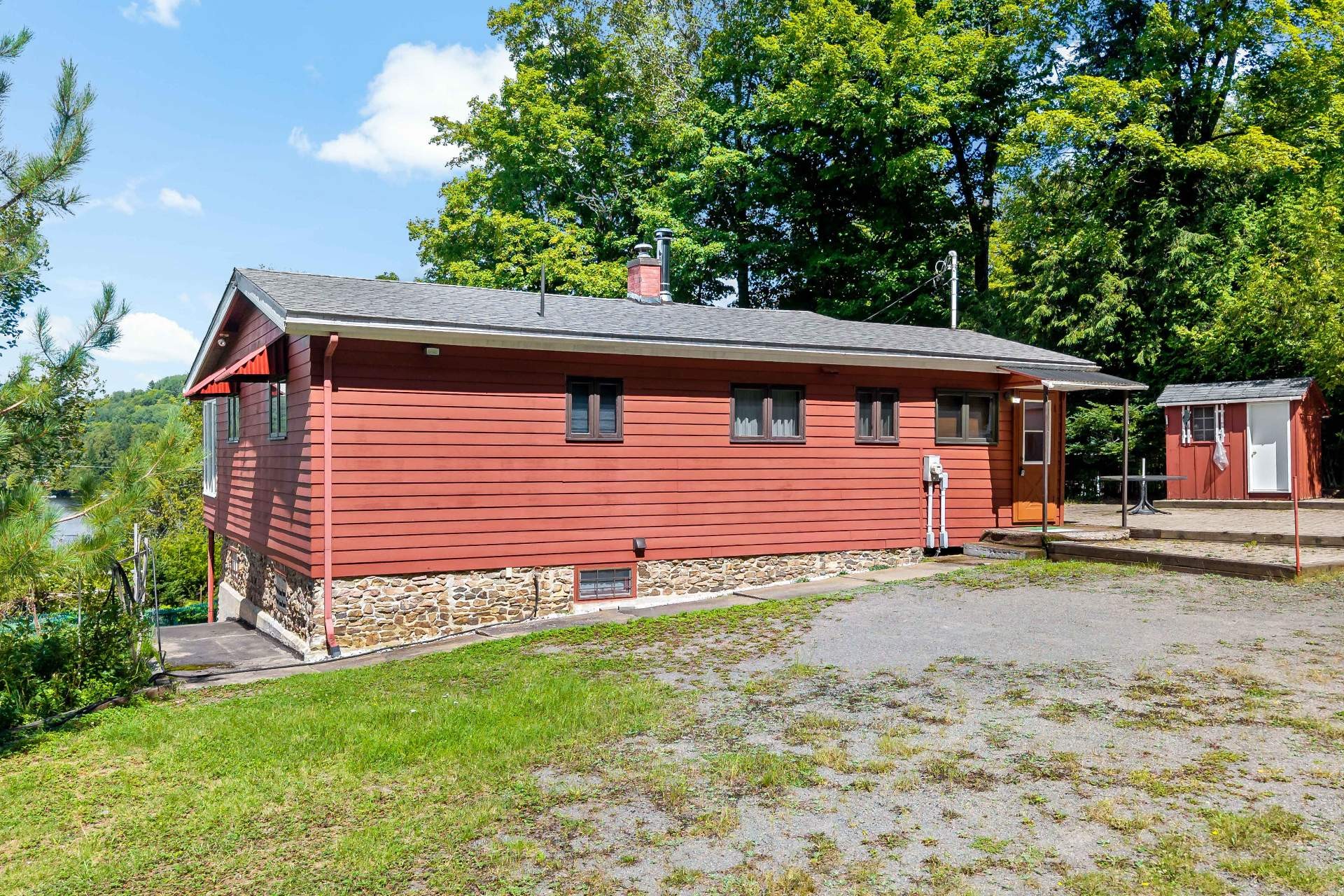 









188


Ch. White

,
Harrington,




QC
J8G2T3

