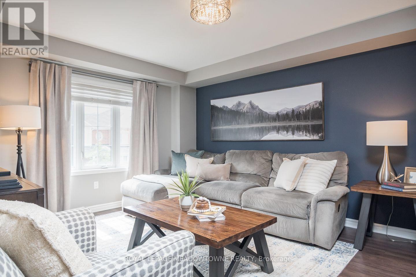 












275 EVES GATE

,
Milton,




Ontario
L9E0A2

