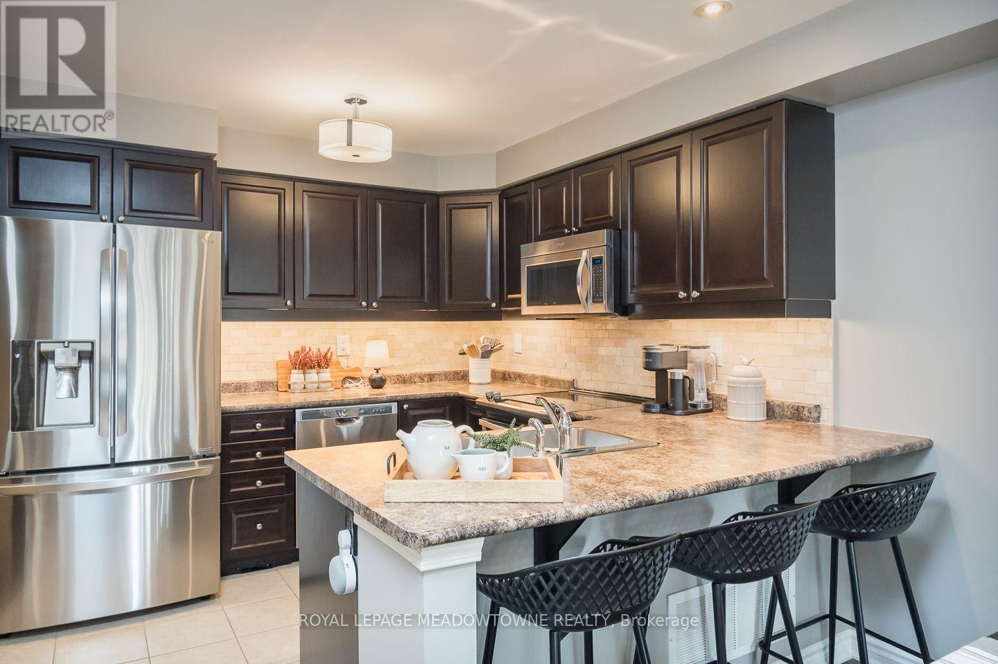 












275 EVES GATE

,
Milton,




Ontario
L9E0A2

