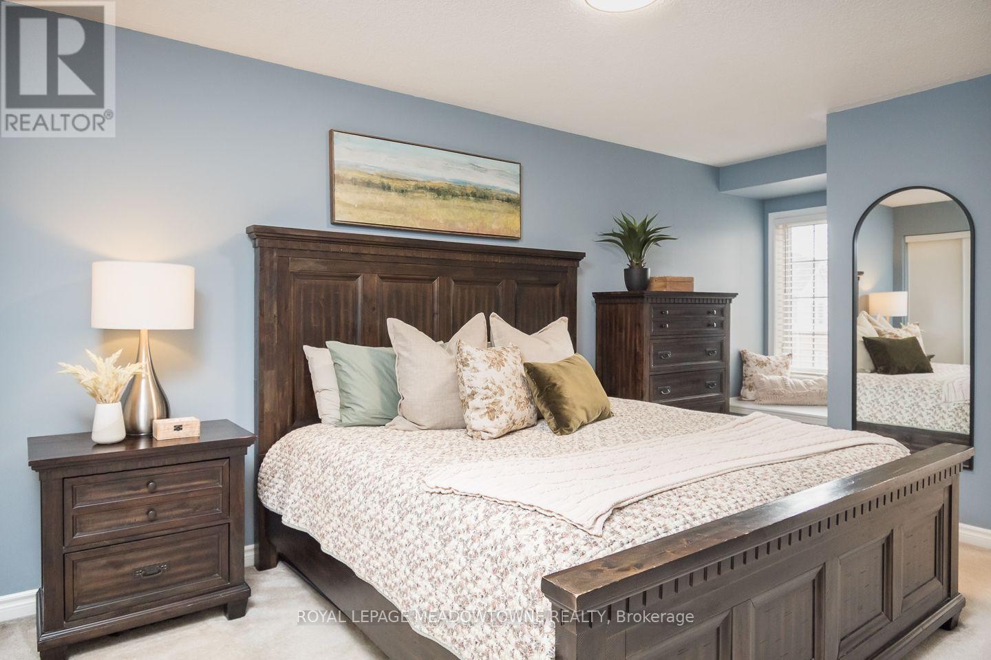 












275 EVES GATE

,
Milton,




Ontario
L9E0A2

