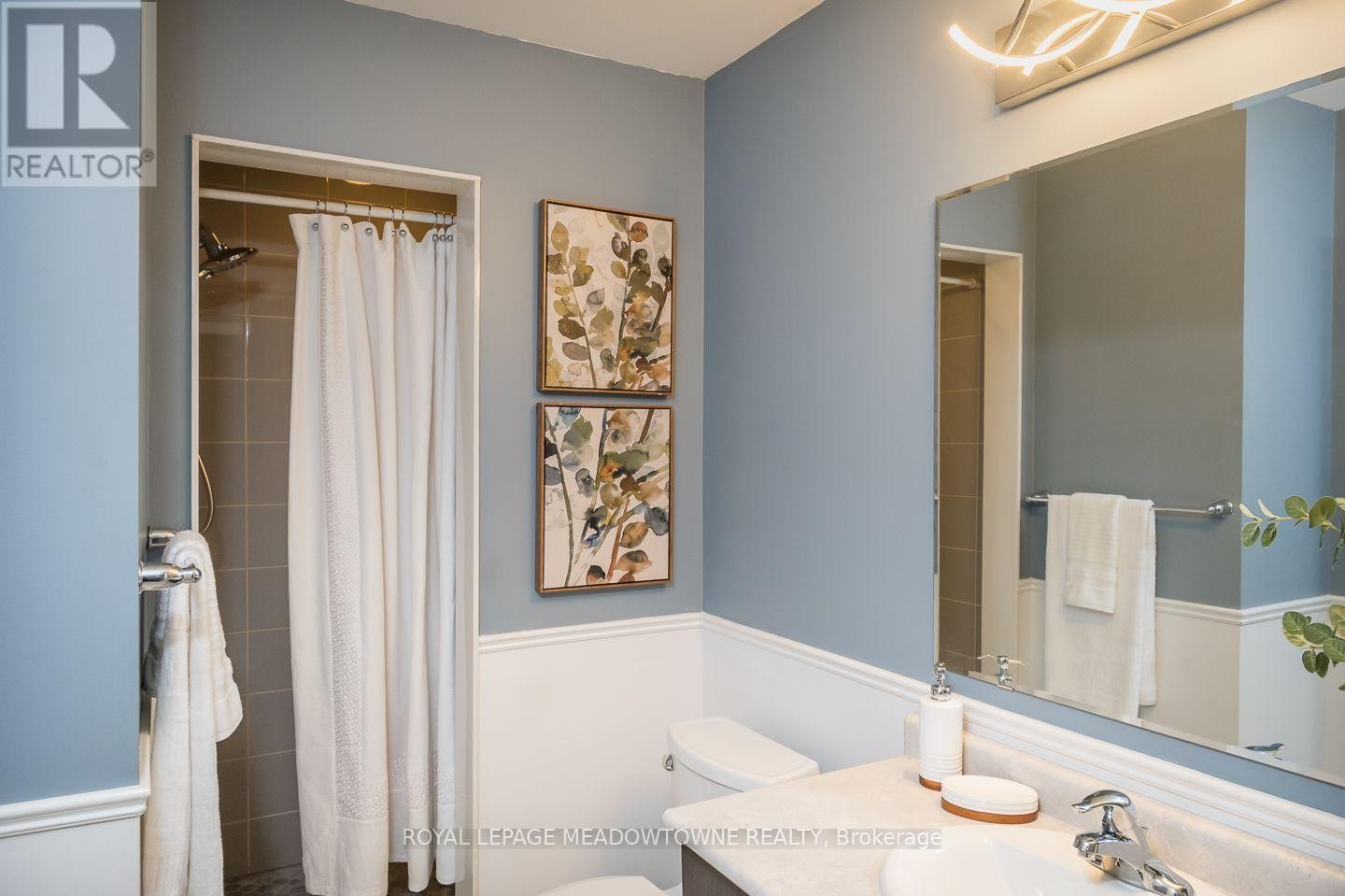 












275 EVES GATE

,
Milton,




Ontario
L9E0A2

