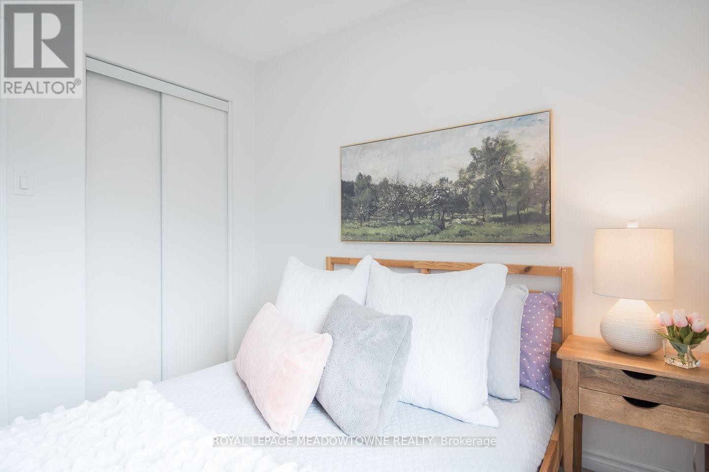 












275 EVES GATE

,
Milton,




Ontario
L9E0A2

