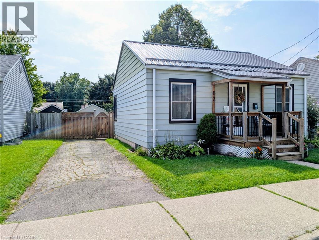 












62 NINTH Avenue

,
Brantford,




Ontario
N3S1E4

