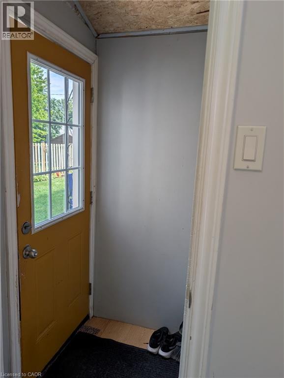 












62 NINTH Avenue

,
Brantford,




Ontario
N3S1E4

